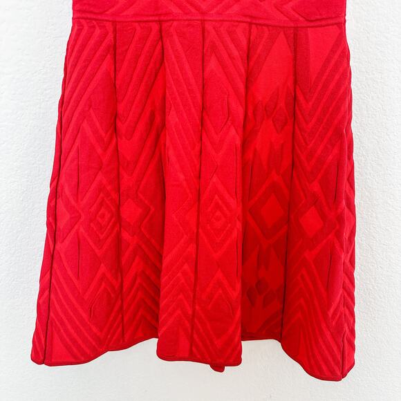 Parker Meena Geometric Textured Dress in Carmine Red Size Large - Picture 6 of 10